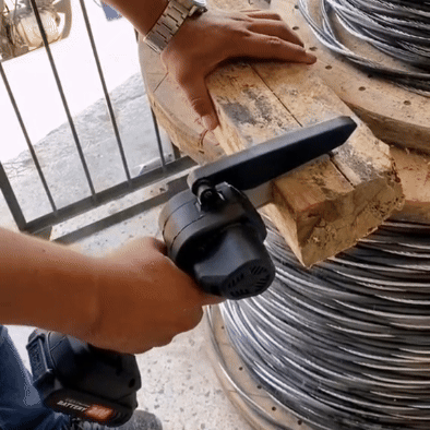 Mini Motosierra Eléctrica Portátil